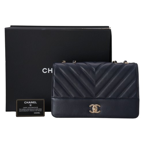 CHANEL(USED)샤넬 시즌 쉐브론 CC로고 숄더백